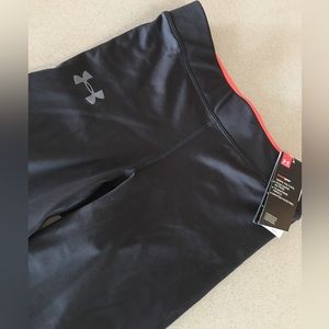 Under Armour Run - Heatgear Speedpocket Compression Leggings. NWT